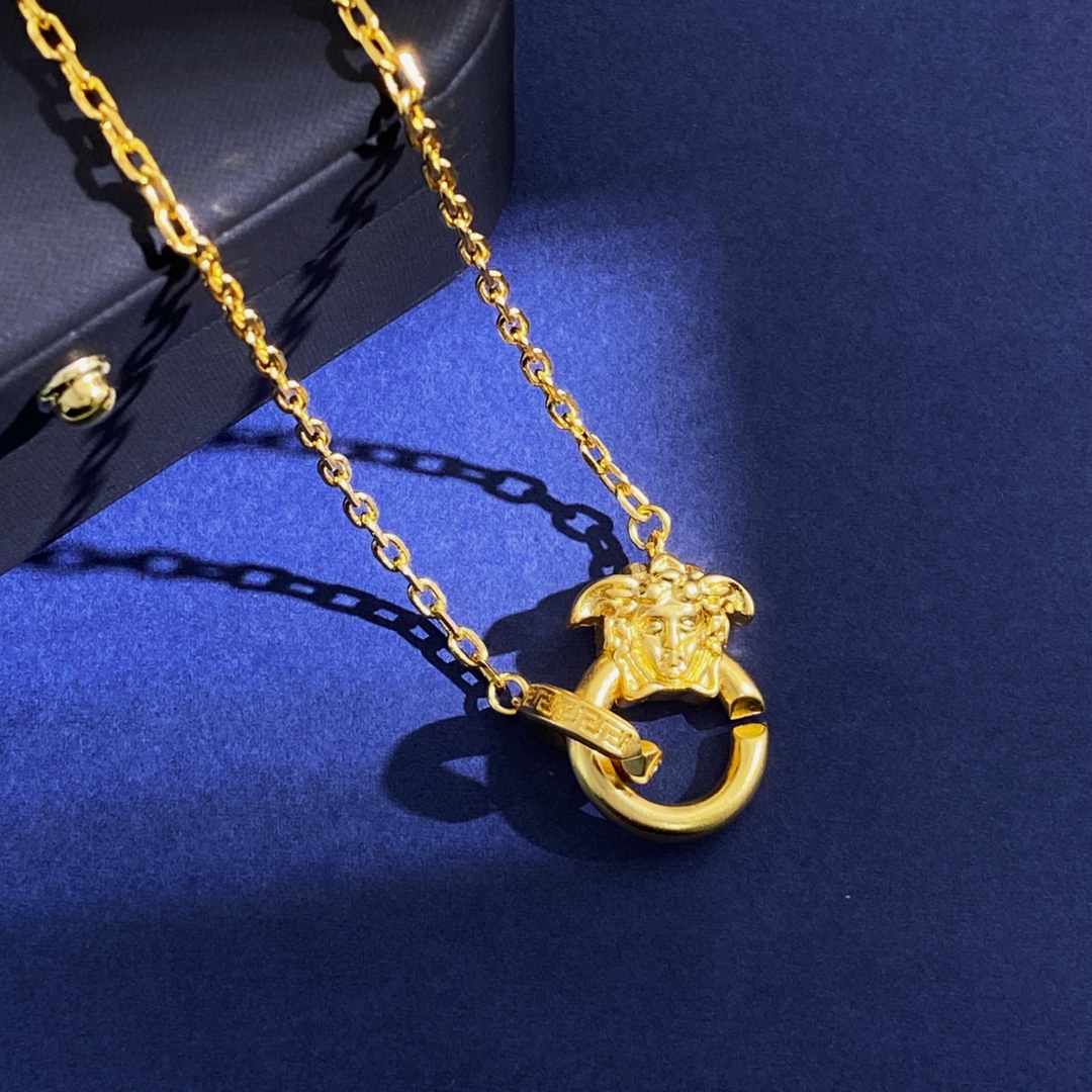 VSN073 Versace medusa necklace - ccjewelryacc
