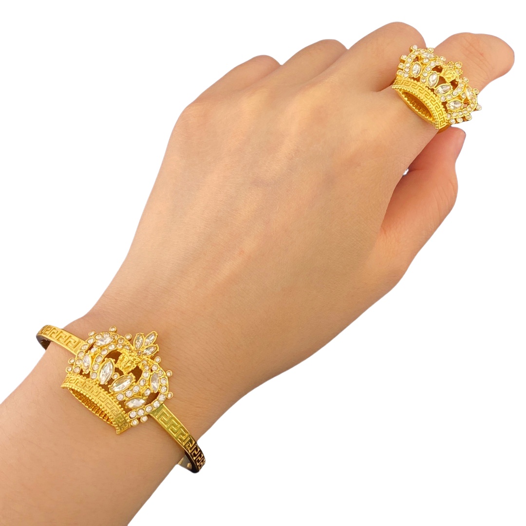 VSN075 Versace crystal crown necklace and bracelet - ccjewelryacc