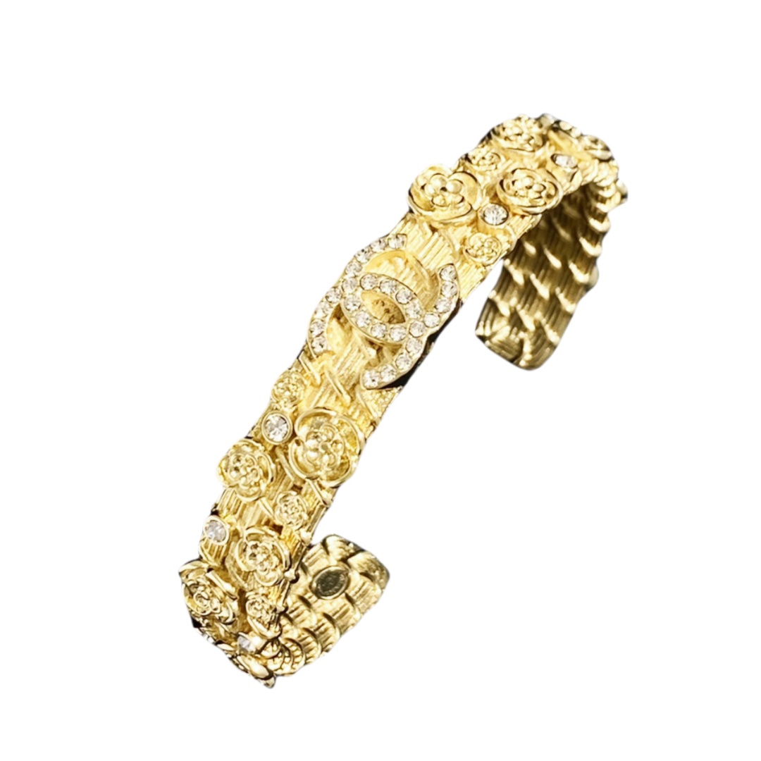 CCS165 Vintage metal carving rose flower with crystal cc logo bangle bracelet - ccfashionjewelry