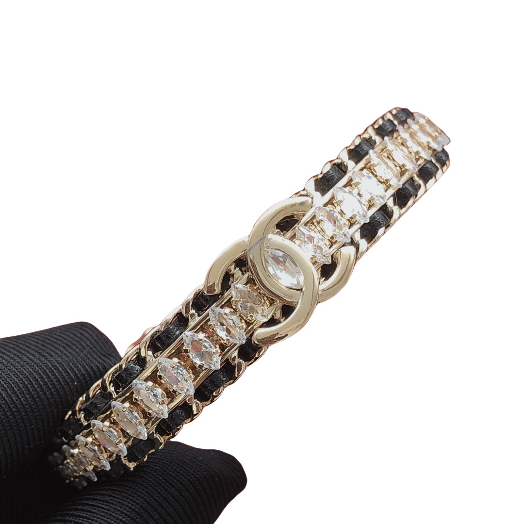 CCS028 Horseeye crystal diamond with CC Logo bangle bracelet - ccjewelryacc