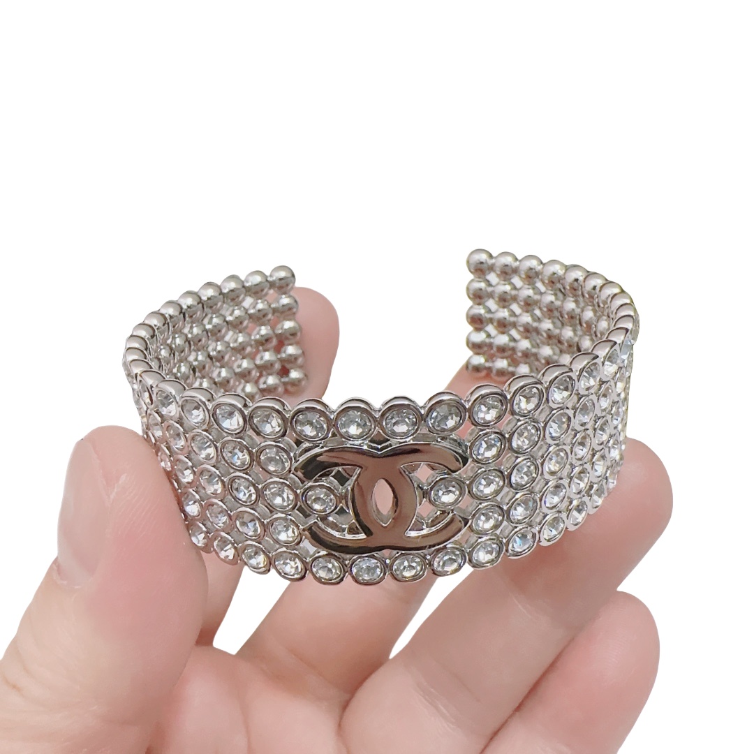 CCS084 Full diamond CC logo Bracelet cuff - ccjewelryacc