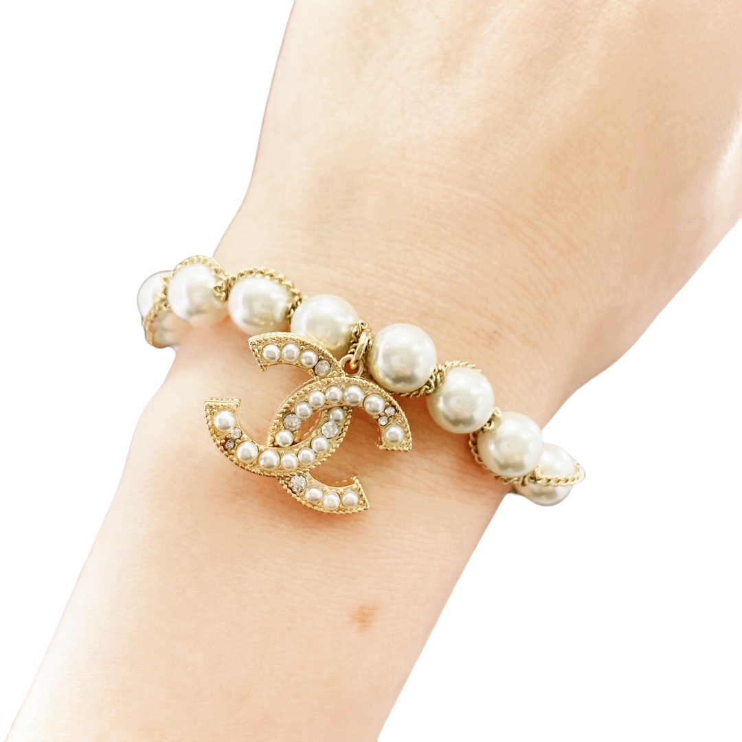 CCS162 Pearl charm CC LOGO bracelet - ccjewelryacc