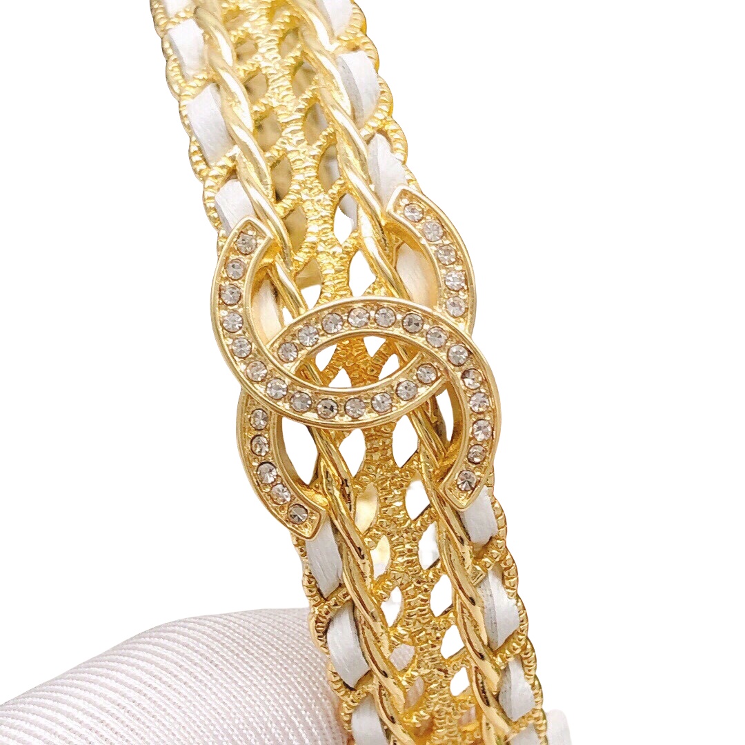 CCS031 Metal leather with CC logo bangle Bracelet - ccjewelryacc