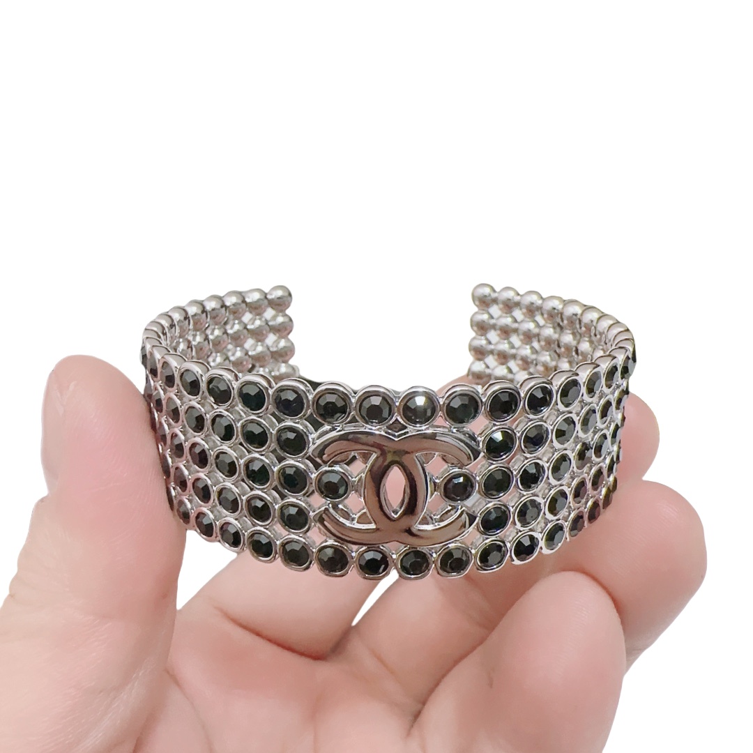 CCS084 Full diamond CC logo Bracelet cuff - ccjewelryacc