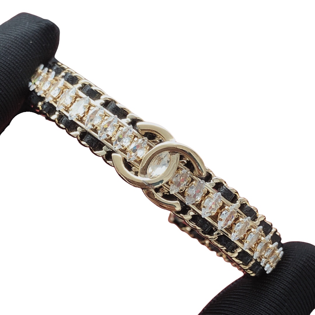 CCS028 Horseeye crystal diamond with CC Logo bangle bracelet - ccjewelryacc