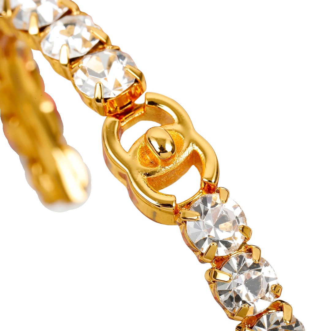 CCS049 CC logo bangle Bracelet with diamond - ccjewelryacc