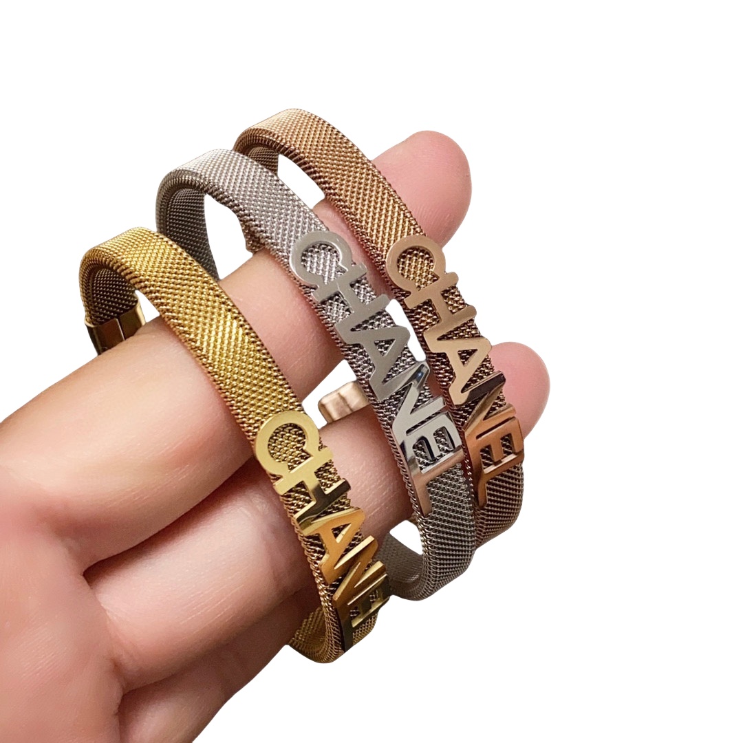 CCS177 Metal cc logo bangle bracelet - ccjewelryacc