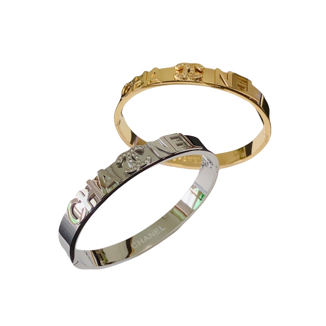 CCS133 Metal diamond CC cuff bracelet - ccjewelryacc