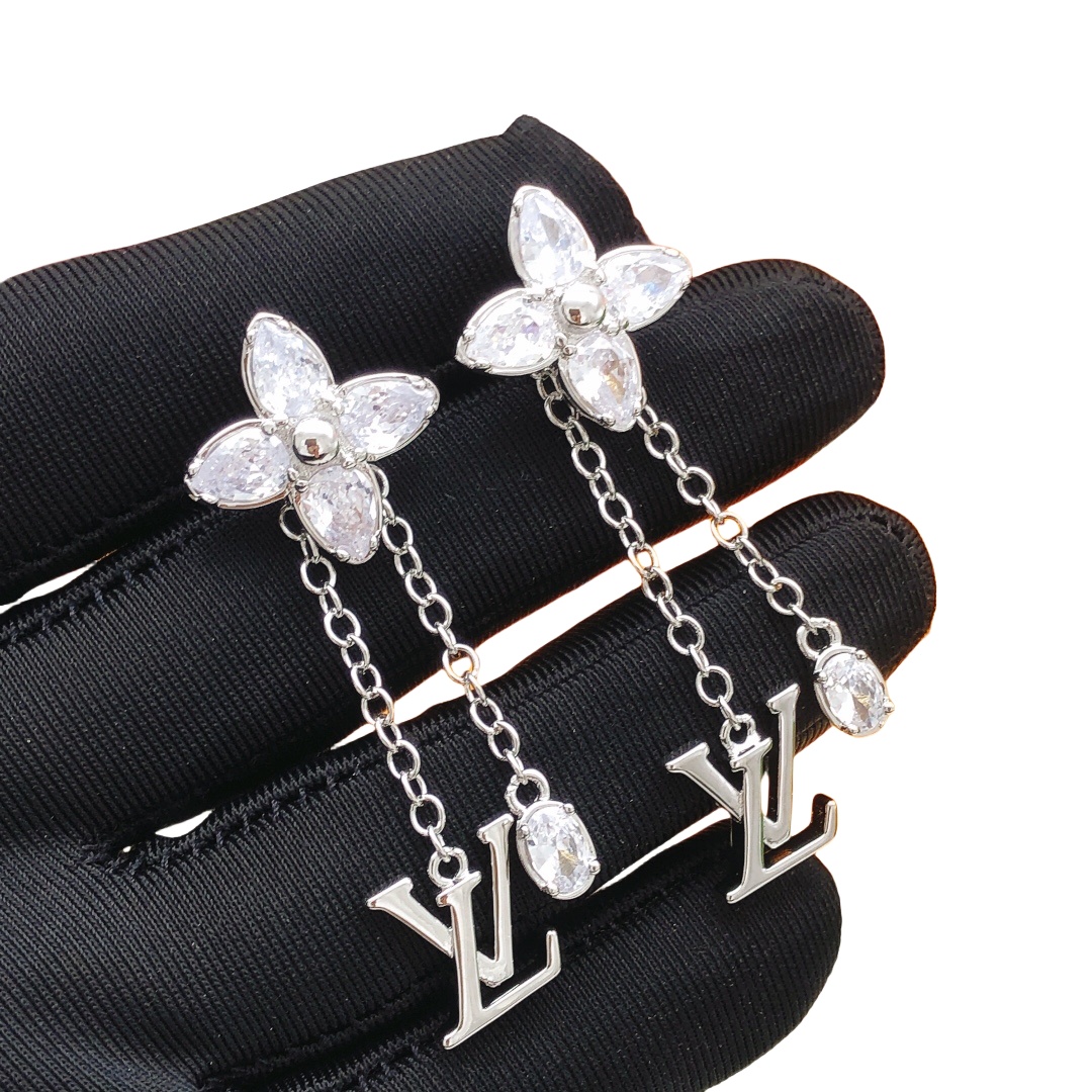 LVE132 LV IConic flower Tassel earrings - ccjewelryacc