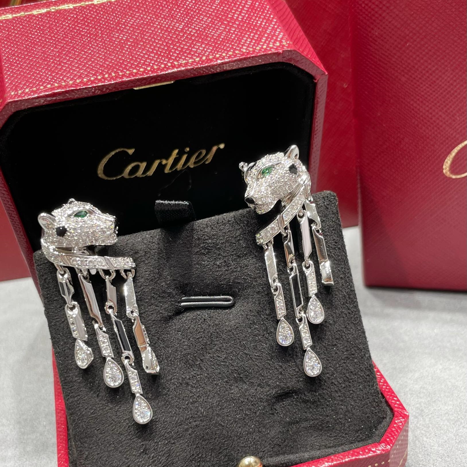 CTEV019 18k PANTHÈRE WHITE GOLD DE CARTIER EARRINGS - ccjewelryacc