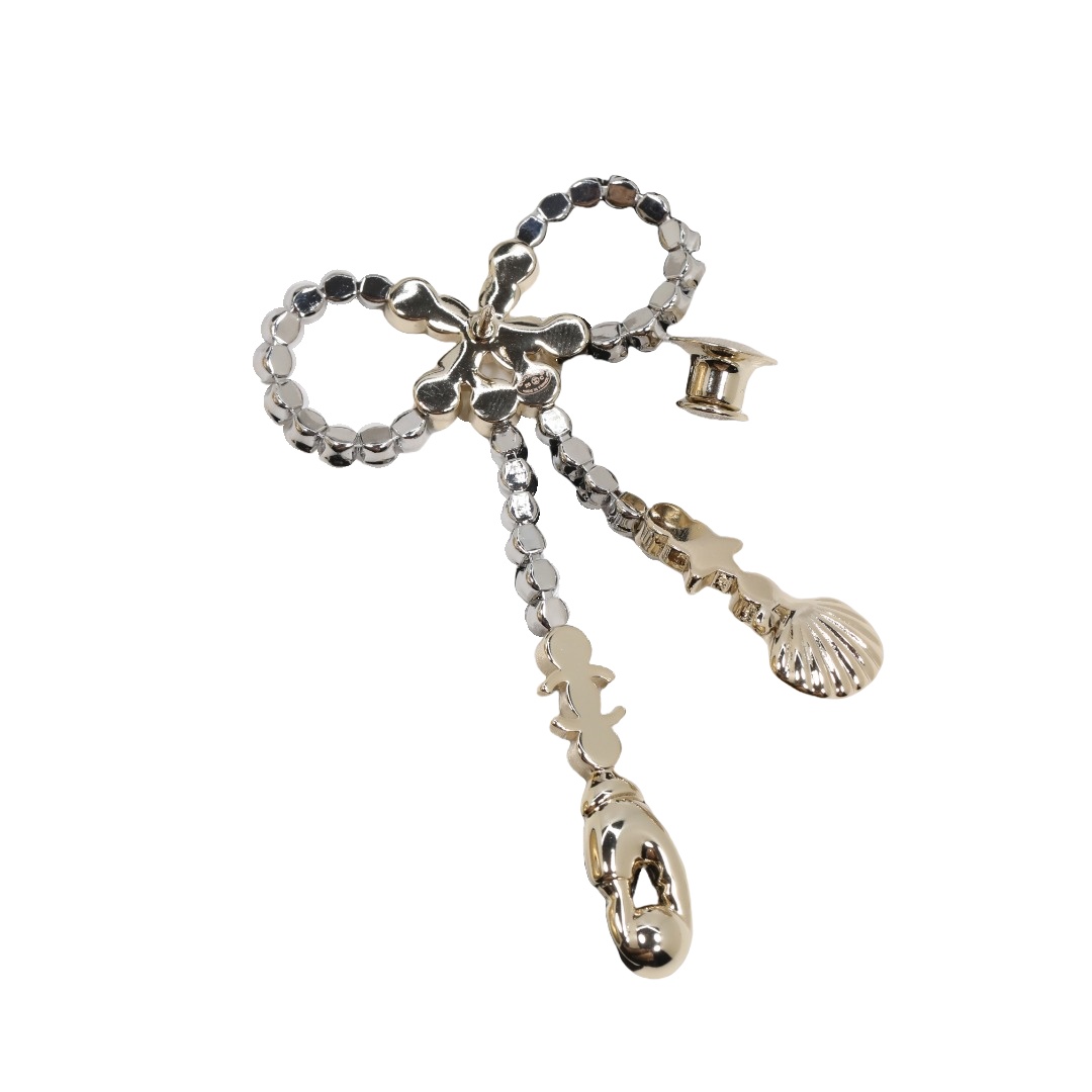 BCB553 Chanel White Gold rhinestone bow + Gold pearl shell lobster claw tassel brooch pin - ccjewelryacc
