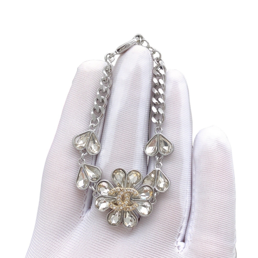 CCS005 Crystal flower cc chain bracelet - ccjewelryacc