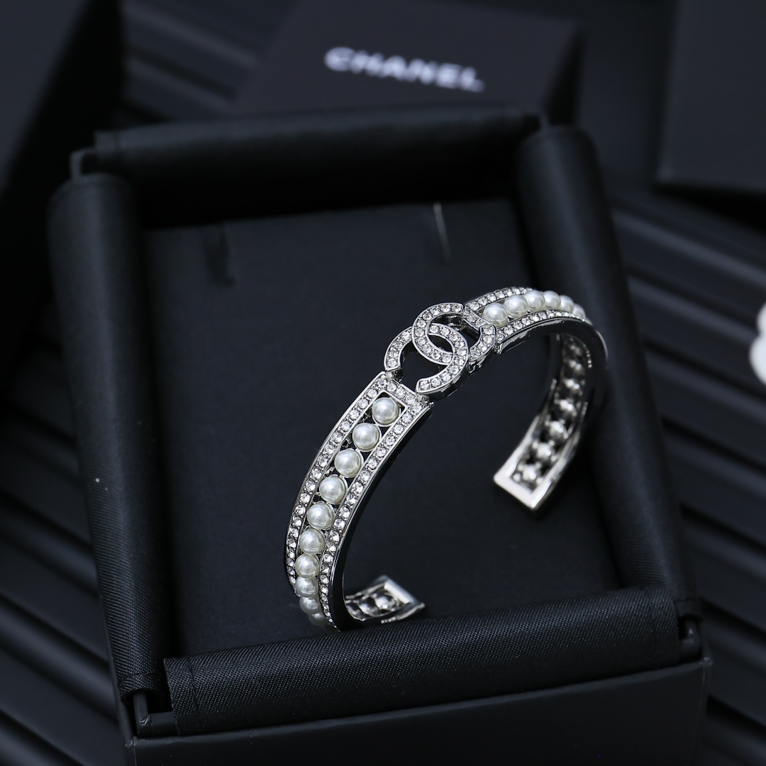 CCS099 CC Bangle Bracelet for women - ccjewelryacc