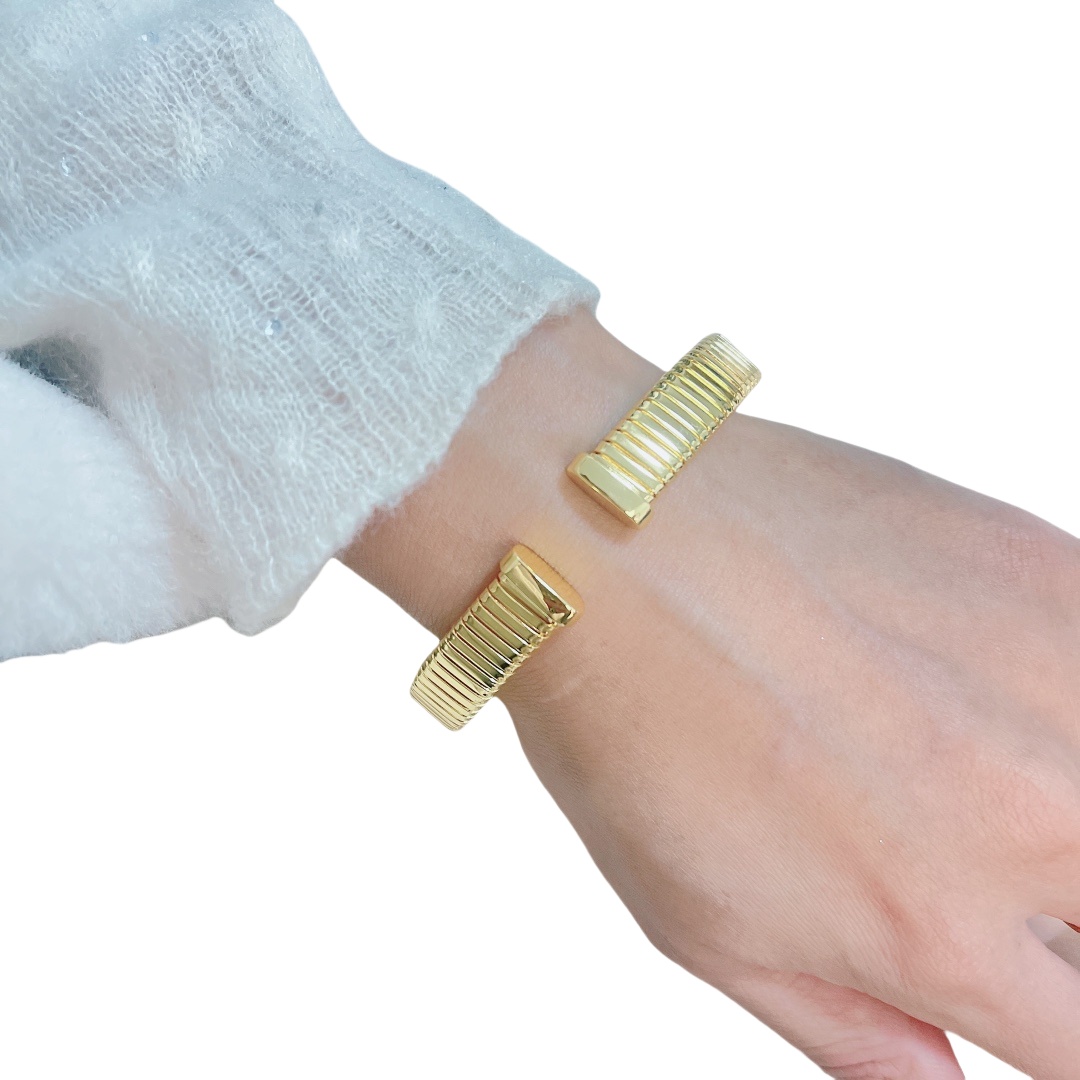 BGSV011 18K Gold flexible Tubogas bracelet - ccjewelryacc