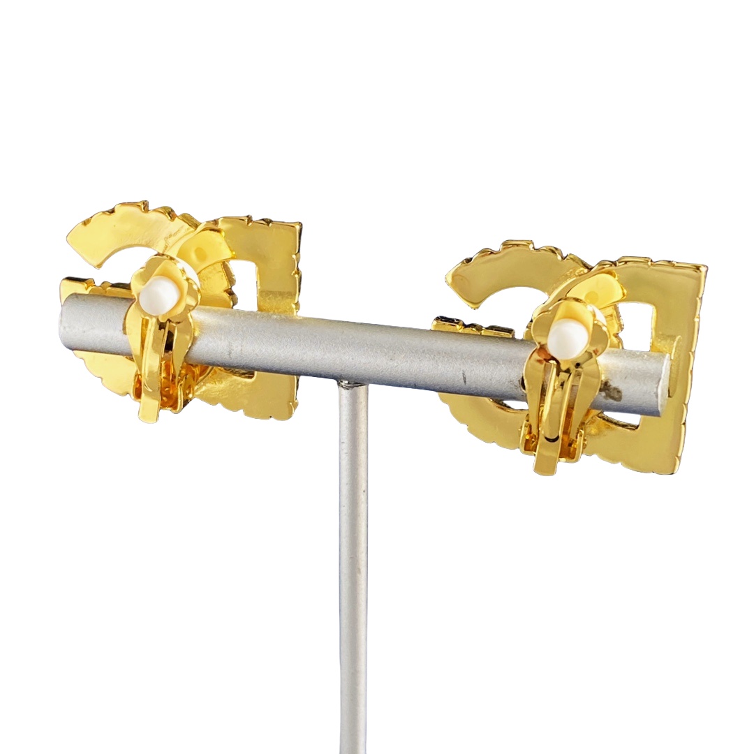 DGE050 Metal crystal DG logo earrings - ccjewelryacc