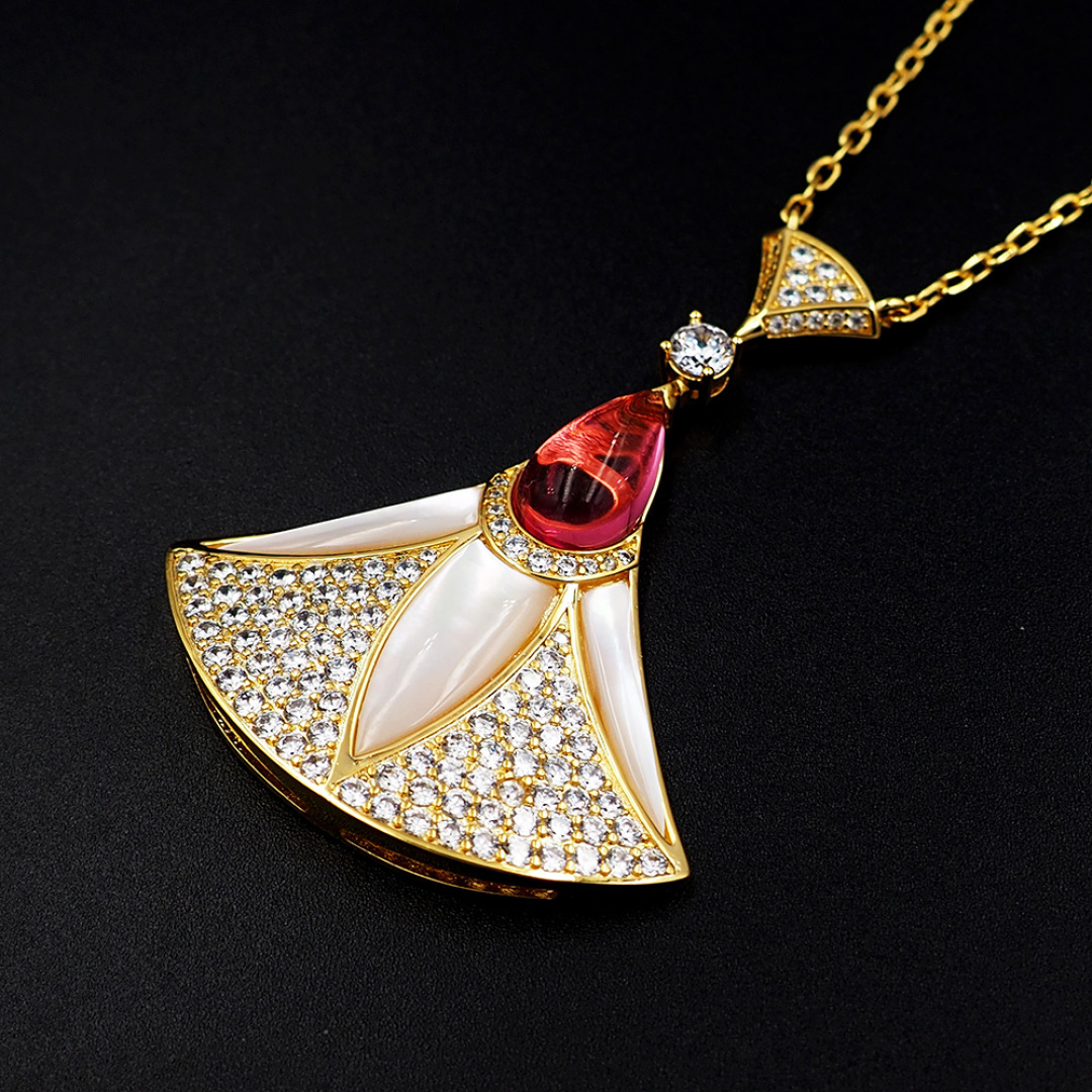 BGNV006 18k Mother of pearl and Diamond Diva's dream necklace - ccjewelryacc