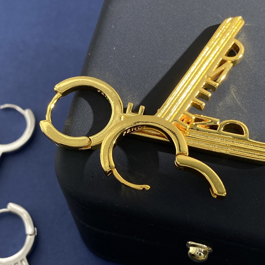 FDE020 Fendi Key earrings - ccjewelryacc
