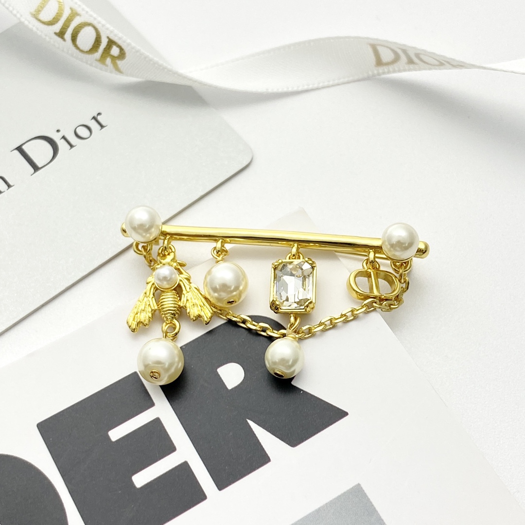 CDB049 Dior bee pearl cd charms brooch pin - ccjewelryacc