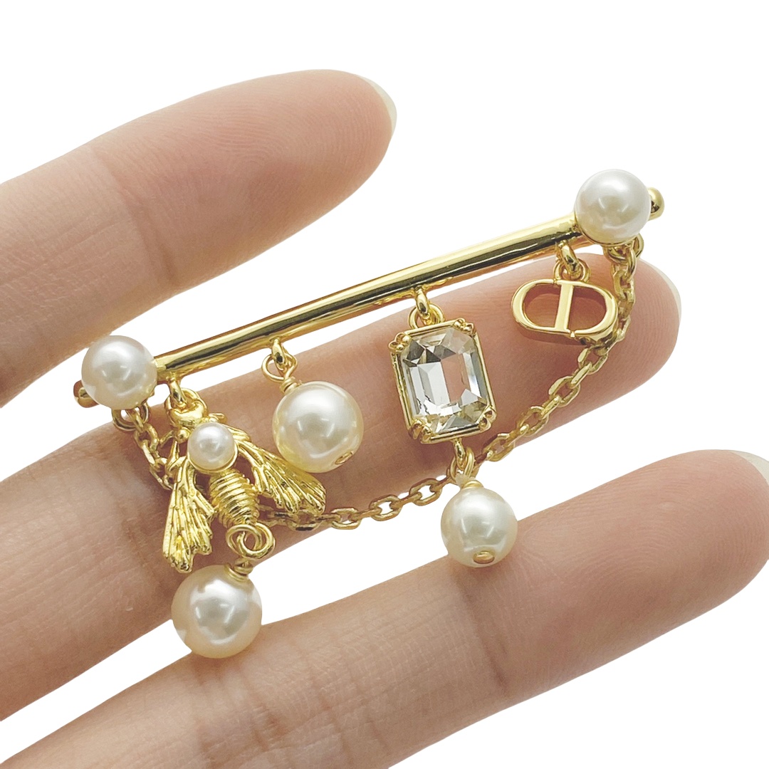 CDB049 Dior bee pearl cd charms brooch pin - ccjewelryacc