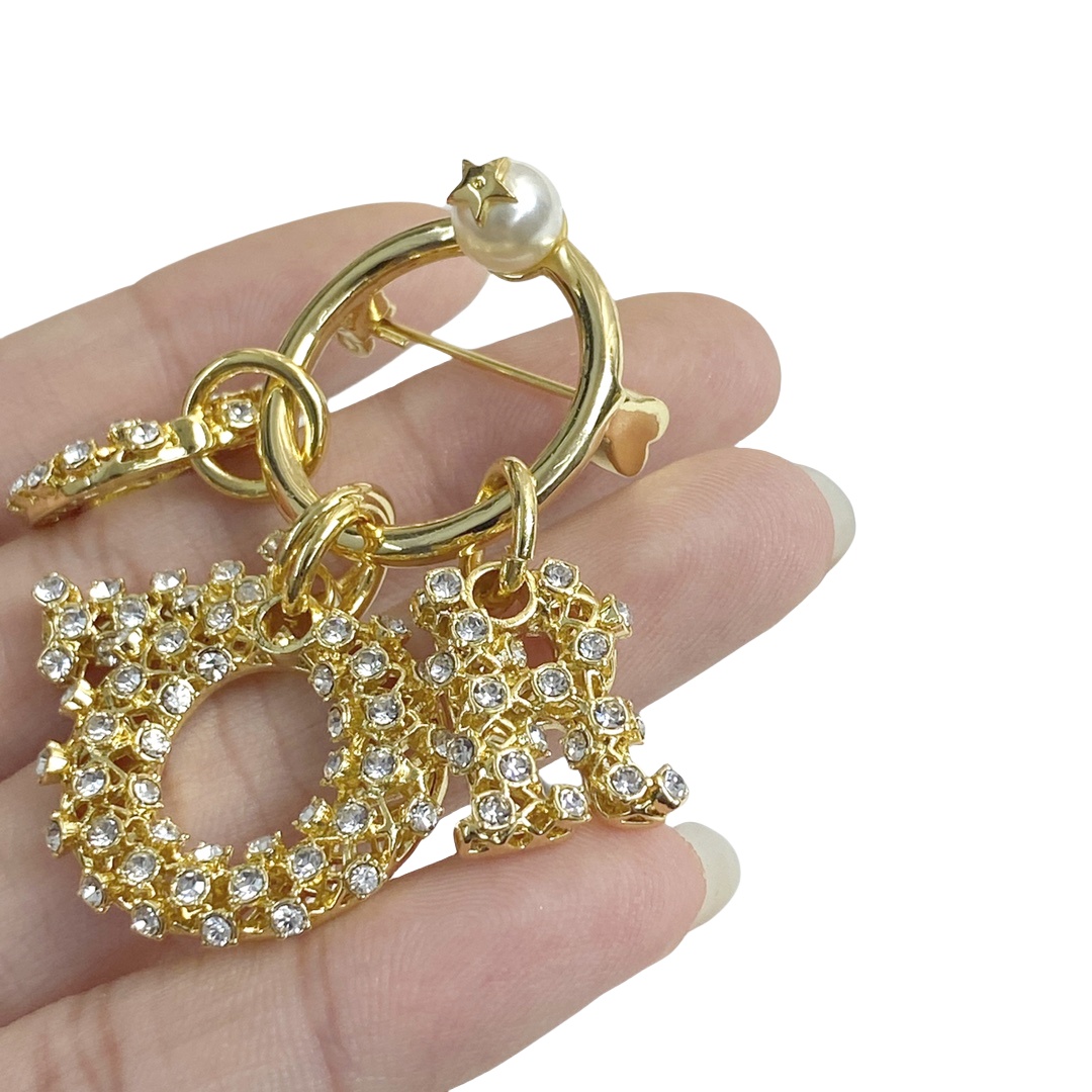 CDB017 Dior charms brooch pin - ccjewelryacc