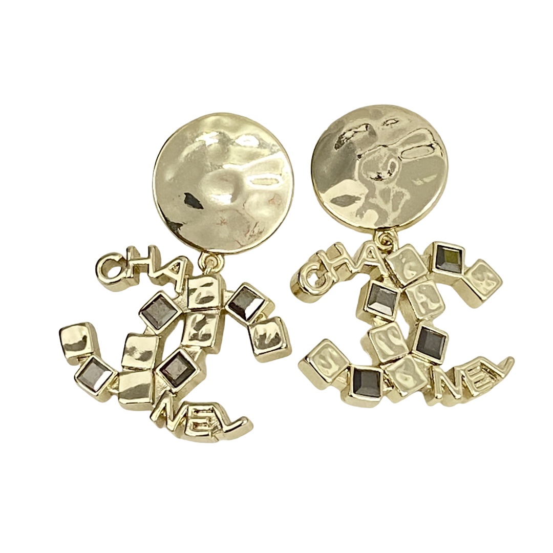 CCE419 Chanel logo earrings - ccjewelryacc