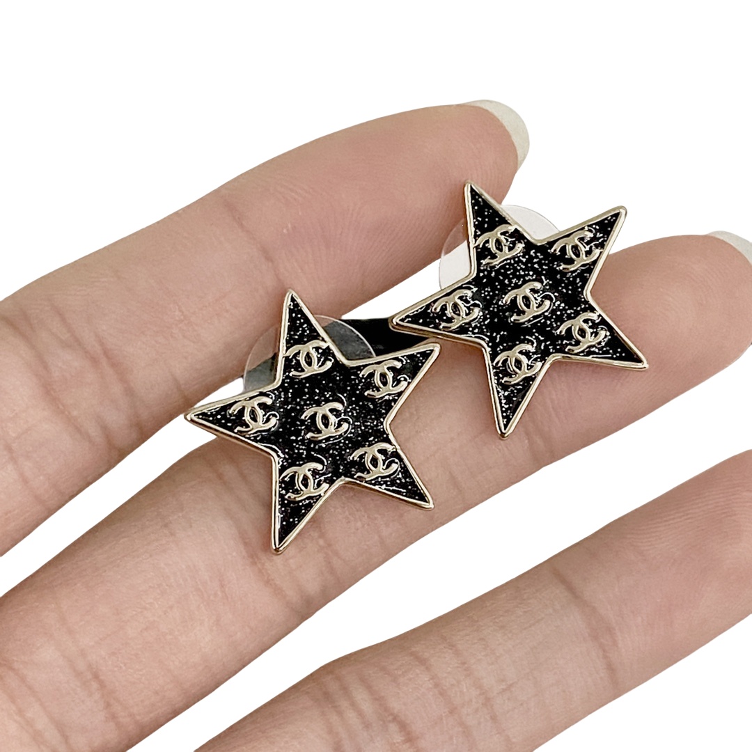 CCE250 24C star black enamel sparkle cc logo stud earrings - ccjewelryacc