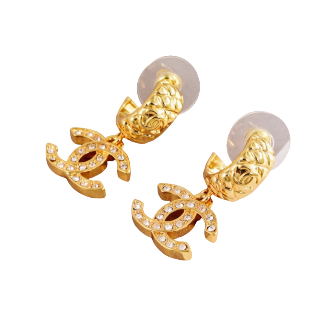 CCE074 Chanel 25 C shape Quilting and crystal cc logo earrings - ccjewelryacc