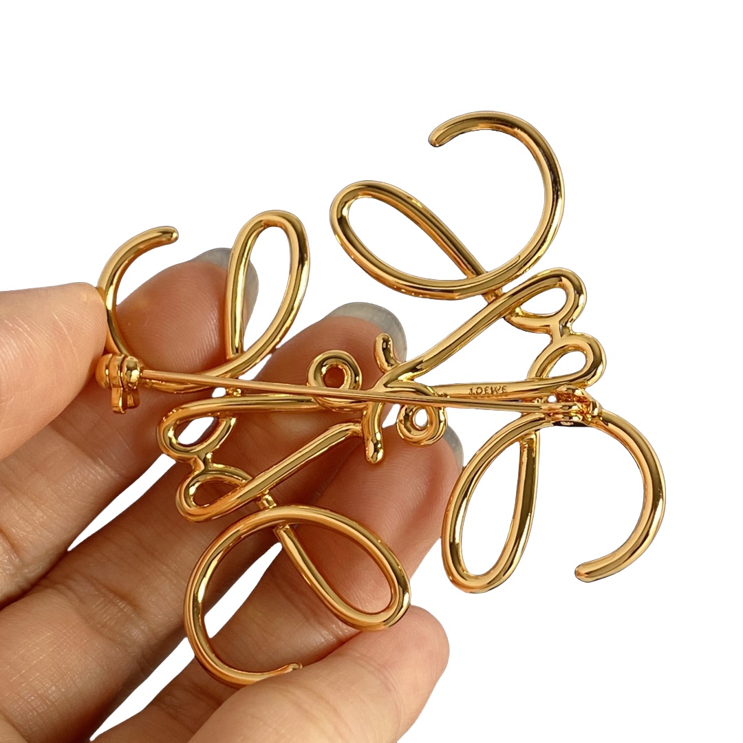 BLB005 Anagram brooch in metal - ccjewelryacc