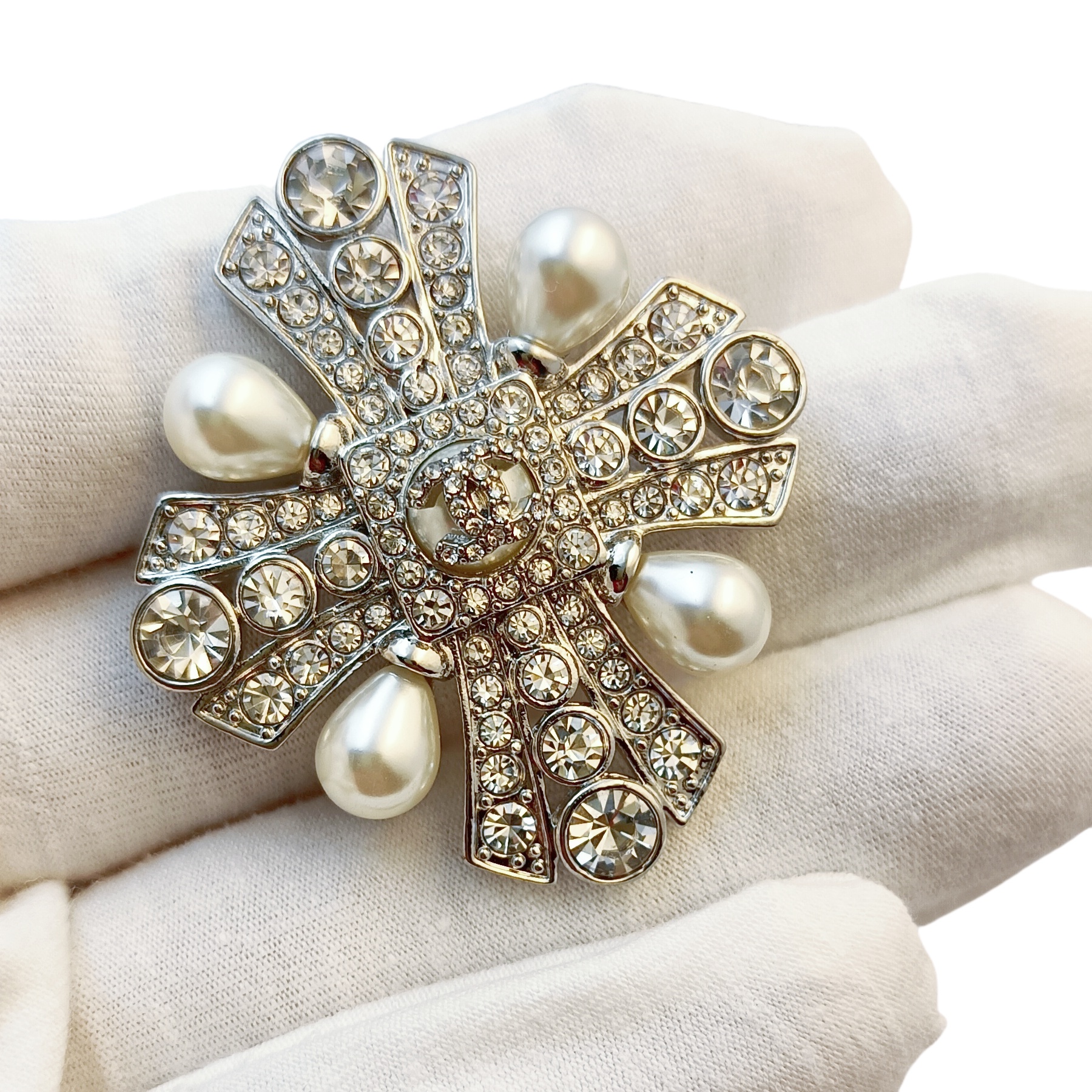 BCB201 CC Baroque style crystal and pearl brooch pin - ccjewelryacc