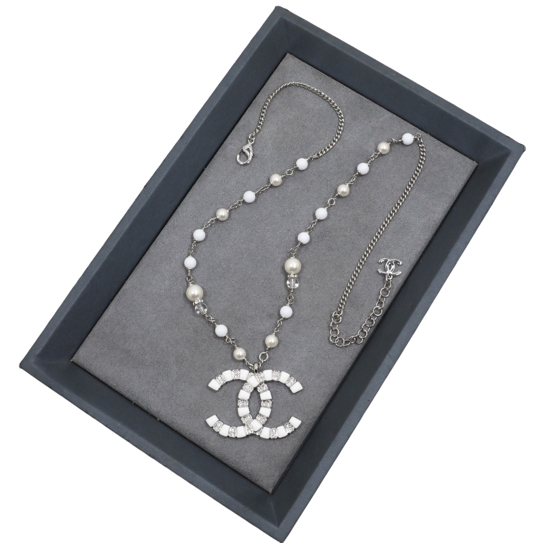 CCN322 Chanel White Gold enamel crystal cc logo pendant necklace - ccjewelryacc