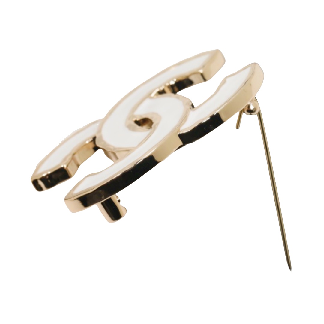 BCB560 Chanel White Enamel brooch pin - ccjewelryacc