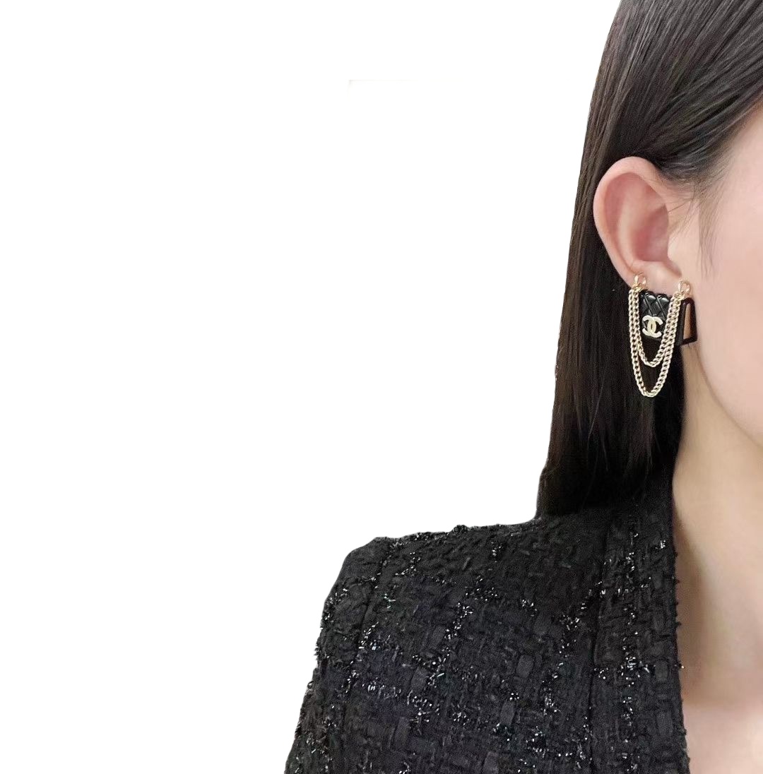 CCE269 Chanel Bag Chain earrings - ccjewelryacc