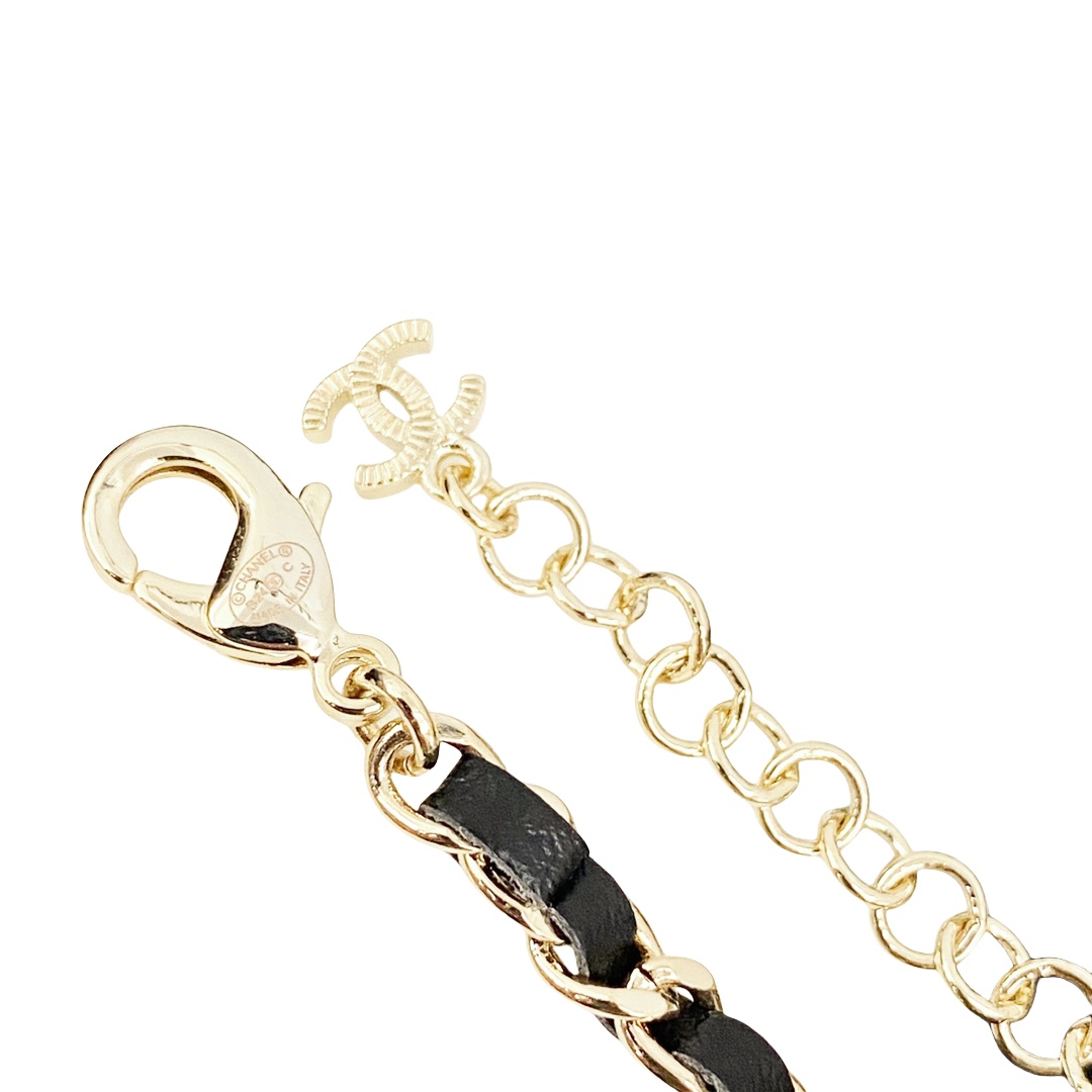 CCN205 Chanel Metal and leater chain cc logo pendant necklace - ccfashionjewelry