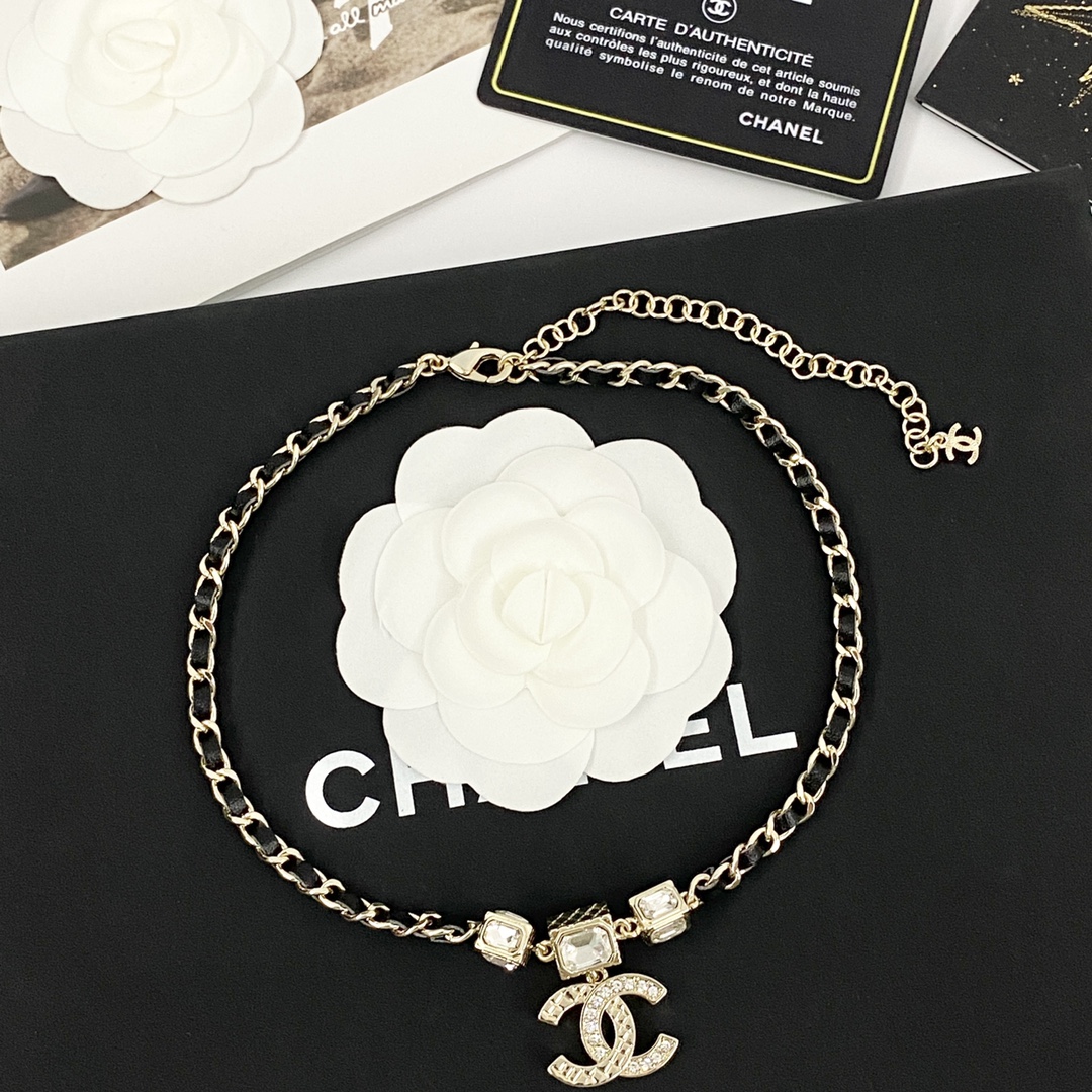 CCN205 Chanel Metal and leater chain cc logo pendant necklace - ccjewelryacc