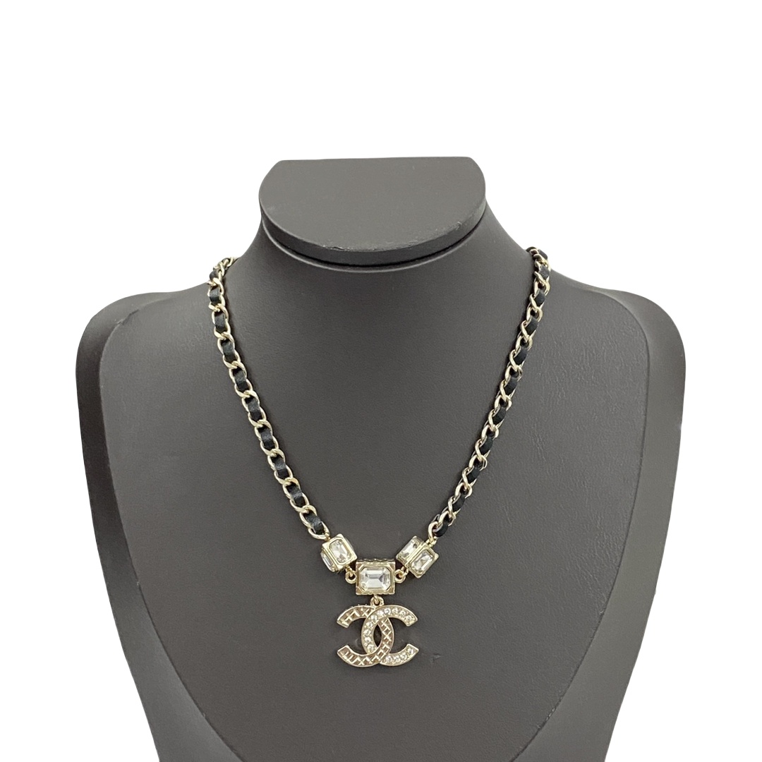 CCN205 Chanel Metal and leater chain cc logo pendant necklace - ccfashionjewelry