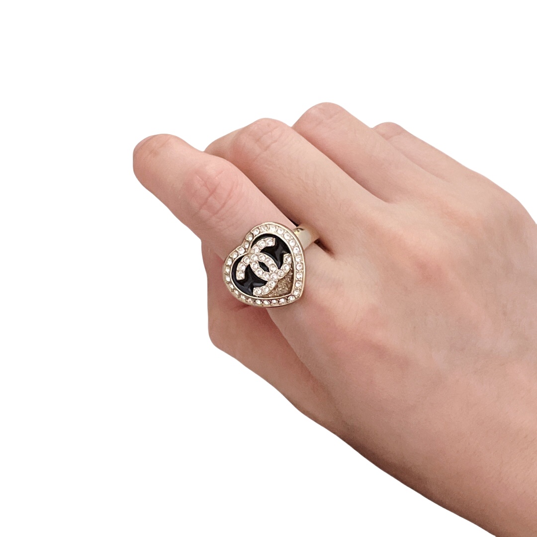 CCR068 chanel heart ring - ccjewelryacc