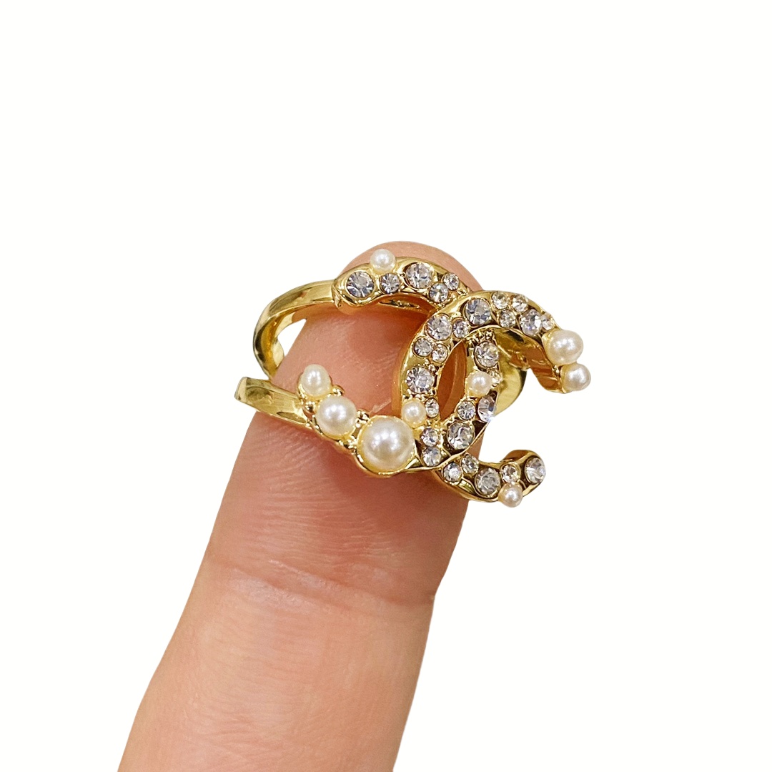 CCR013 Chanel pearl and crystal cc logo ring - ccjewelryacc