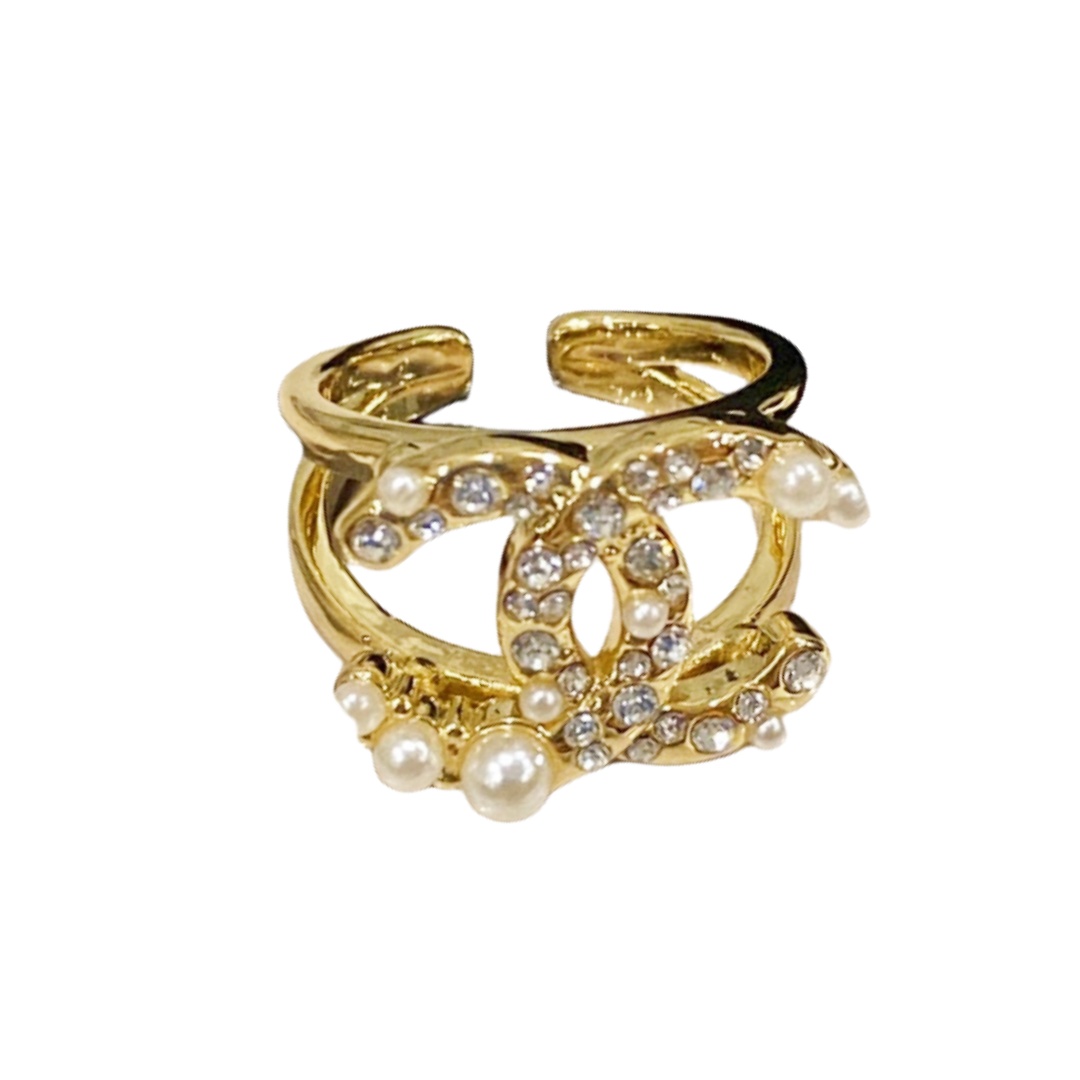 CCR013 Chanel pearl and crystal cc logo ring - ccjewelryacc