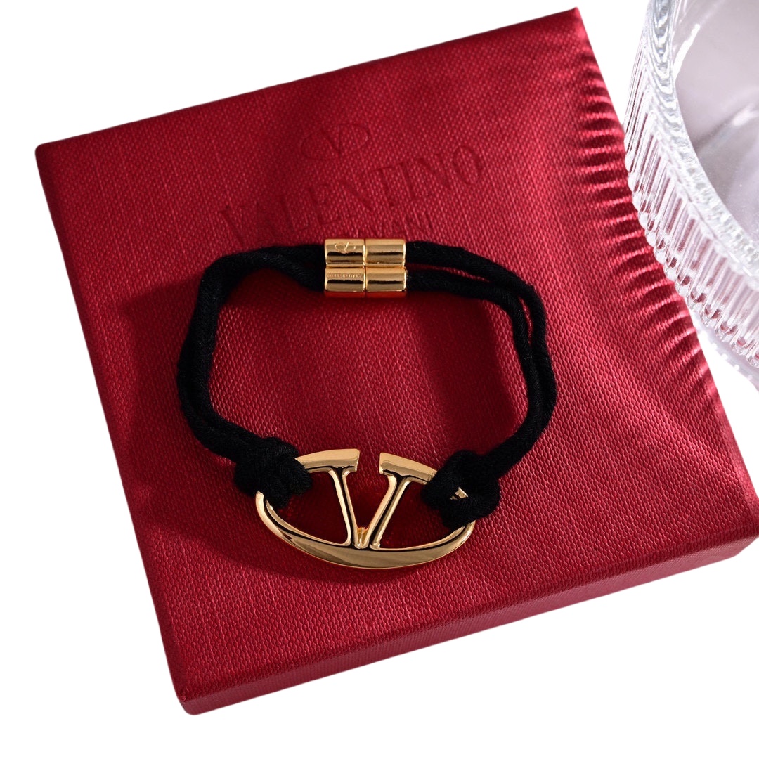 VTS010  Metal Rope V logo bracelet - ccjewelryacc