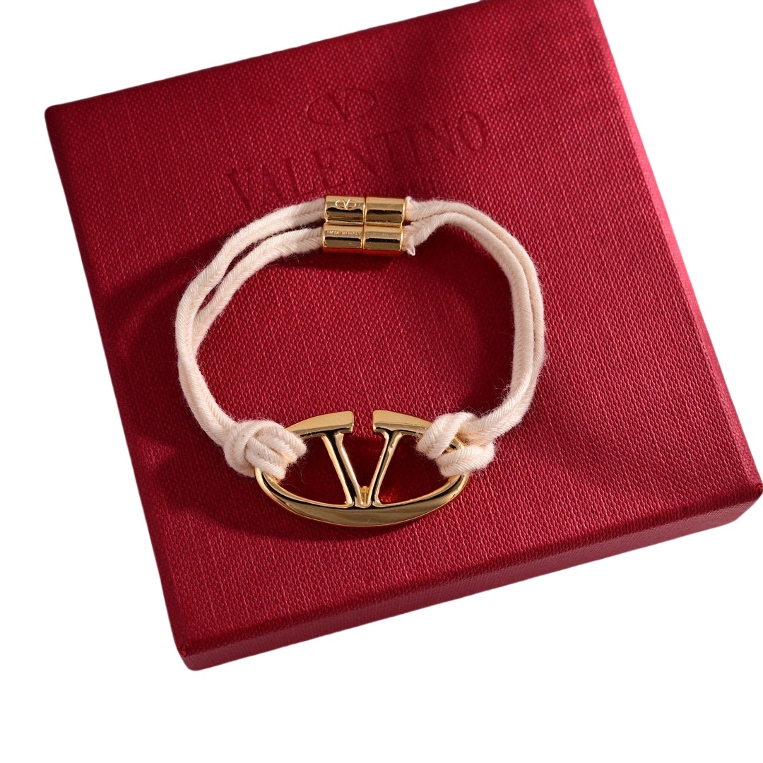 VTS010  Metal Rope V logo bracelet - ccjewelryacc