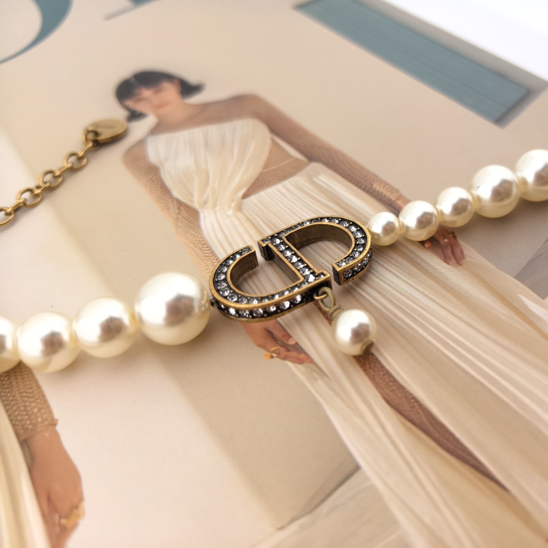CDS016 Dior CD Pearl bracelet for women - ccjewelryacc