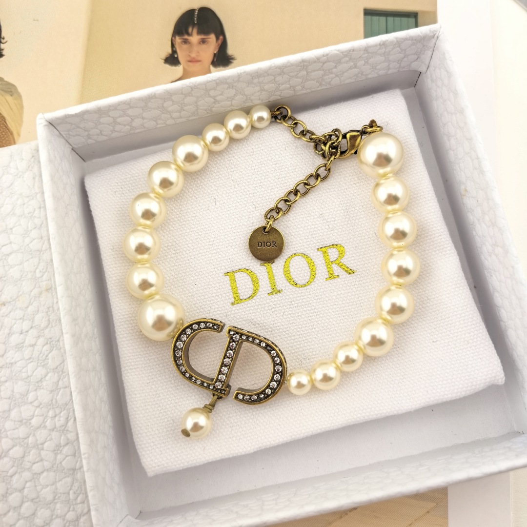 CDS016 Dior CD Pearl bracelet for women - ccjewelryacc