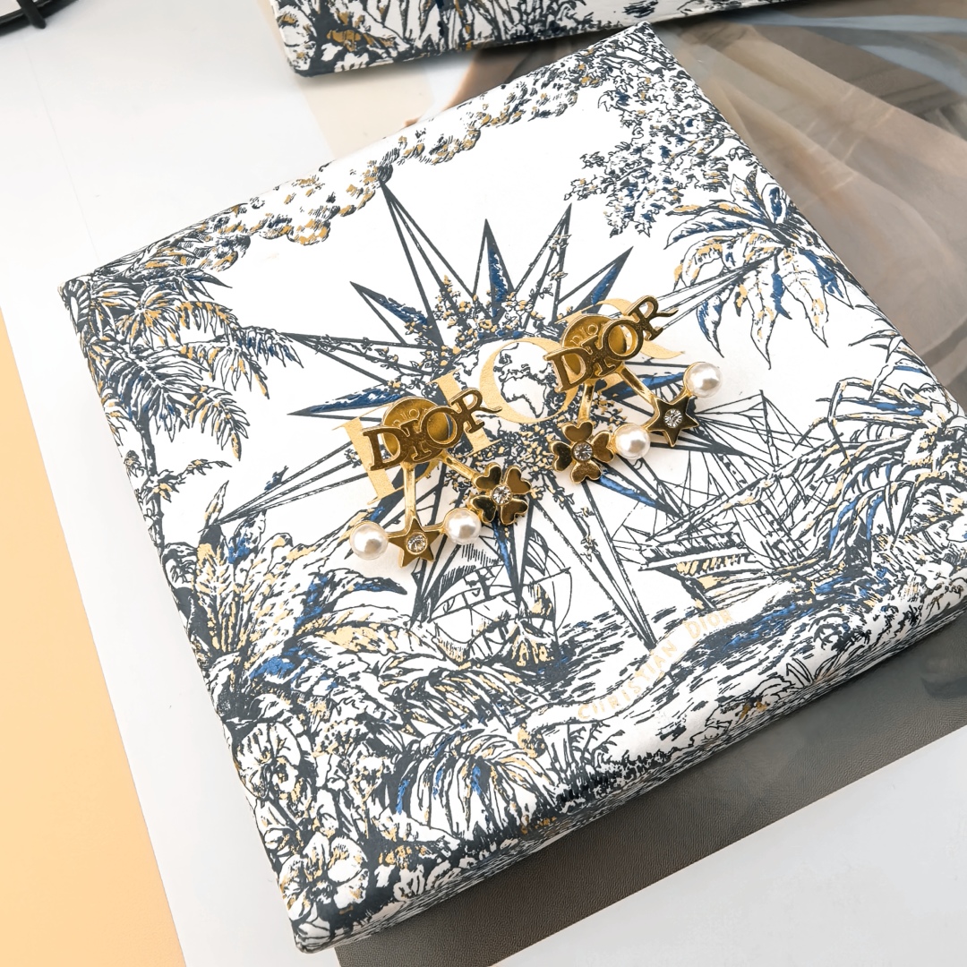 CDE169 Dio(r)evolution earrings - ccjewelryacc