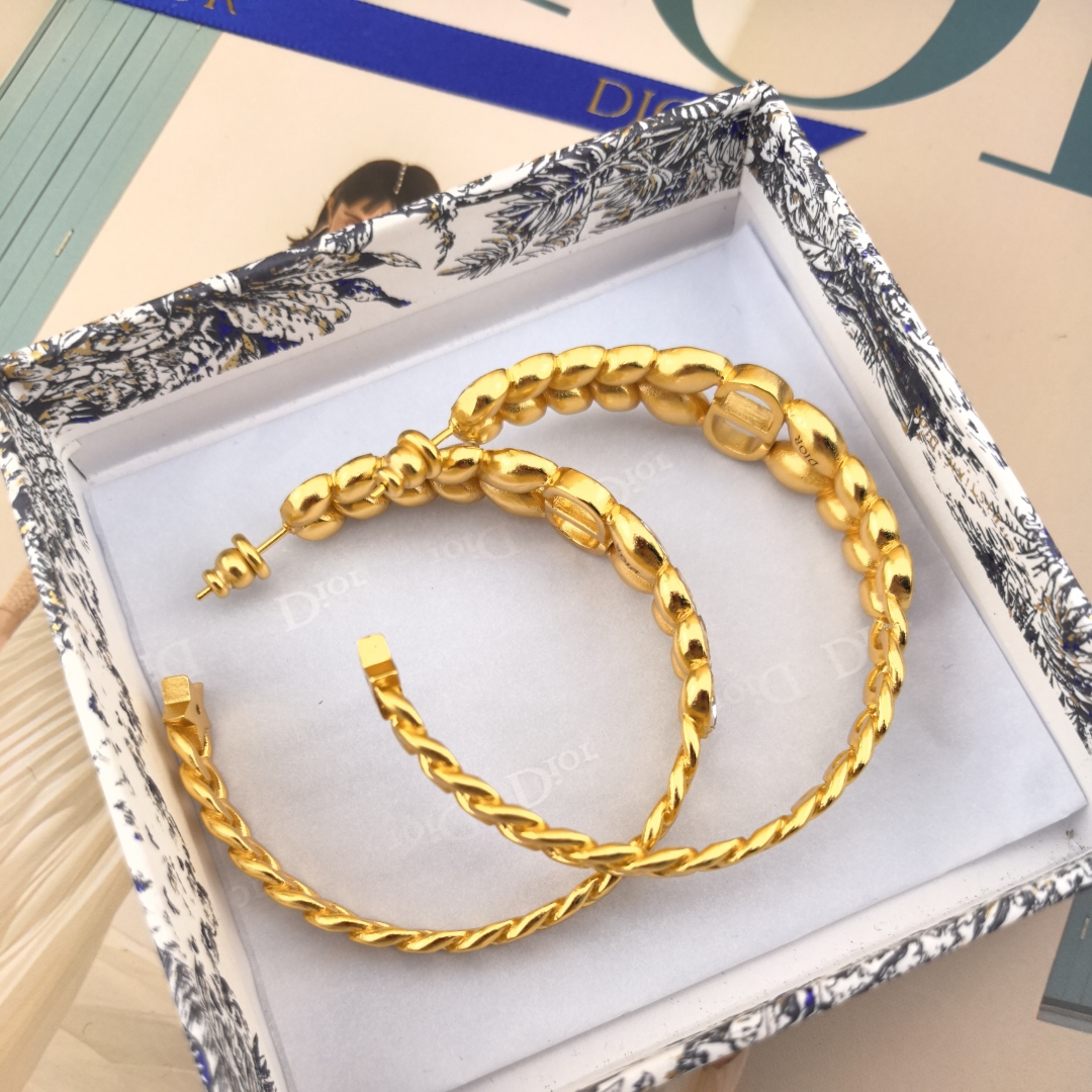 CDE175 30 Montaigne Prestige Hoop Earrings - ccjewelryacc