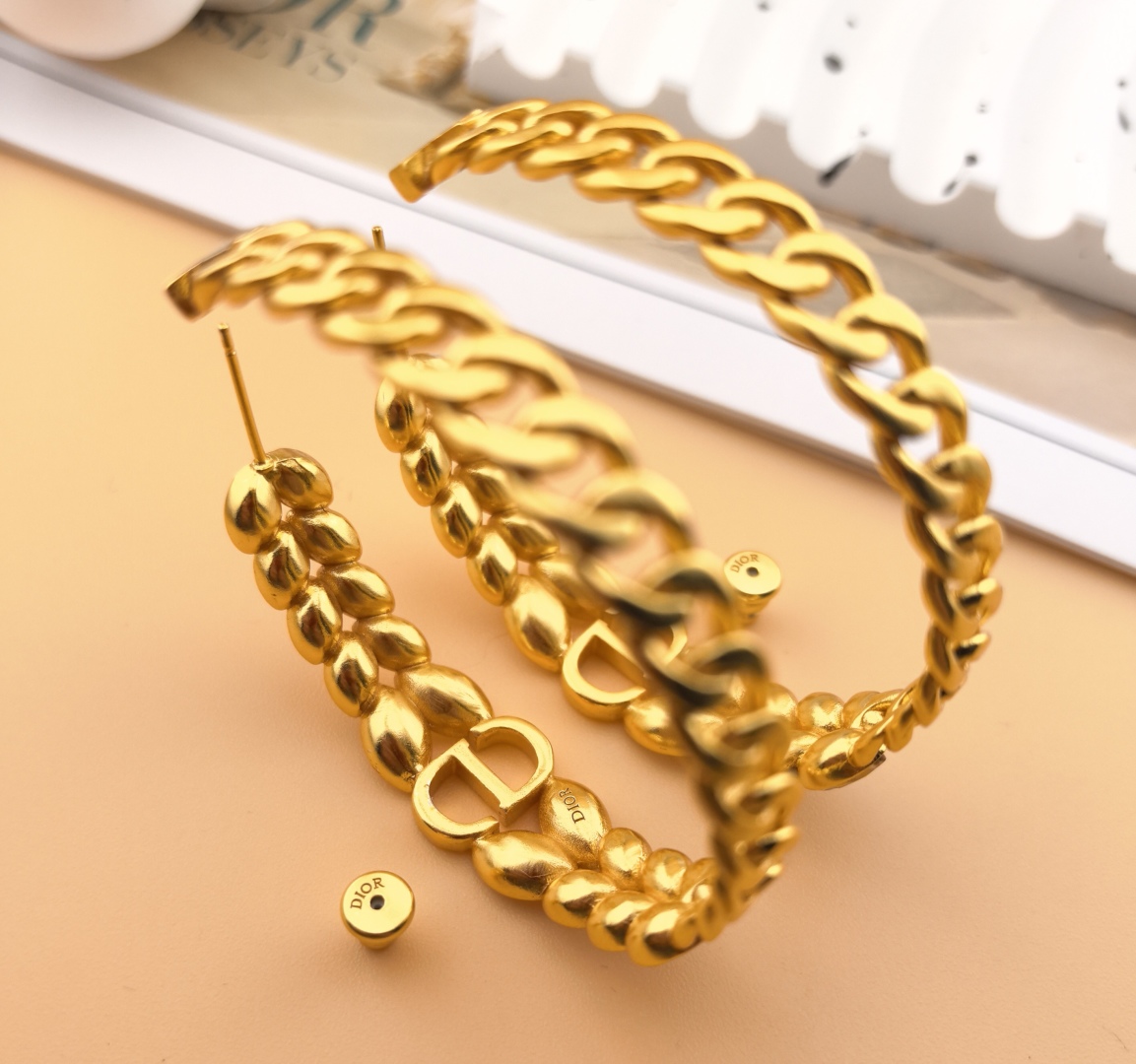 CDE175 30 Montaigne Prestige Hoop Earrings - ccjewelryacc