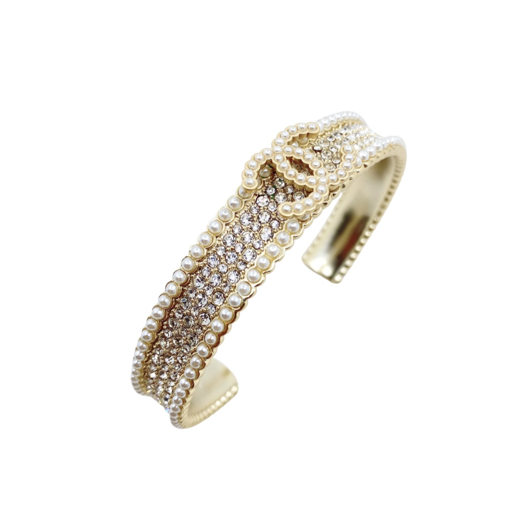 CCS098 Chanel pearl and crystal bangle bracelet - ccjewelryacc