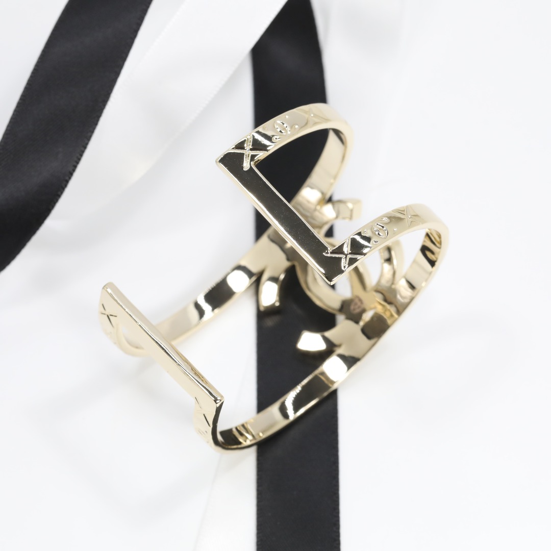 CCS012 chanel chunky bracelet - ccjewelryacc