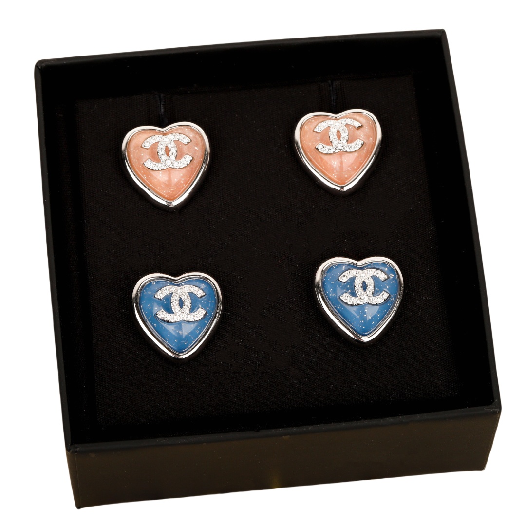 CCE270 Blue heart cc stud earrings - ccjewelryacc