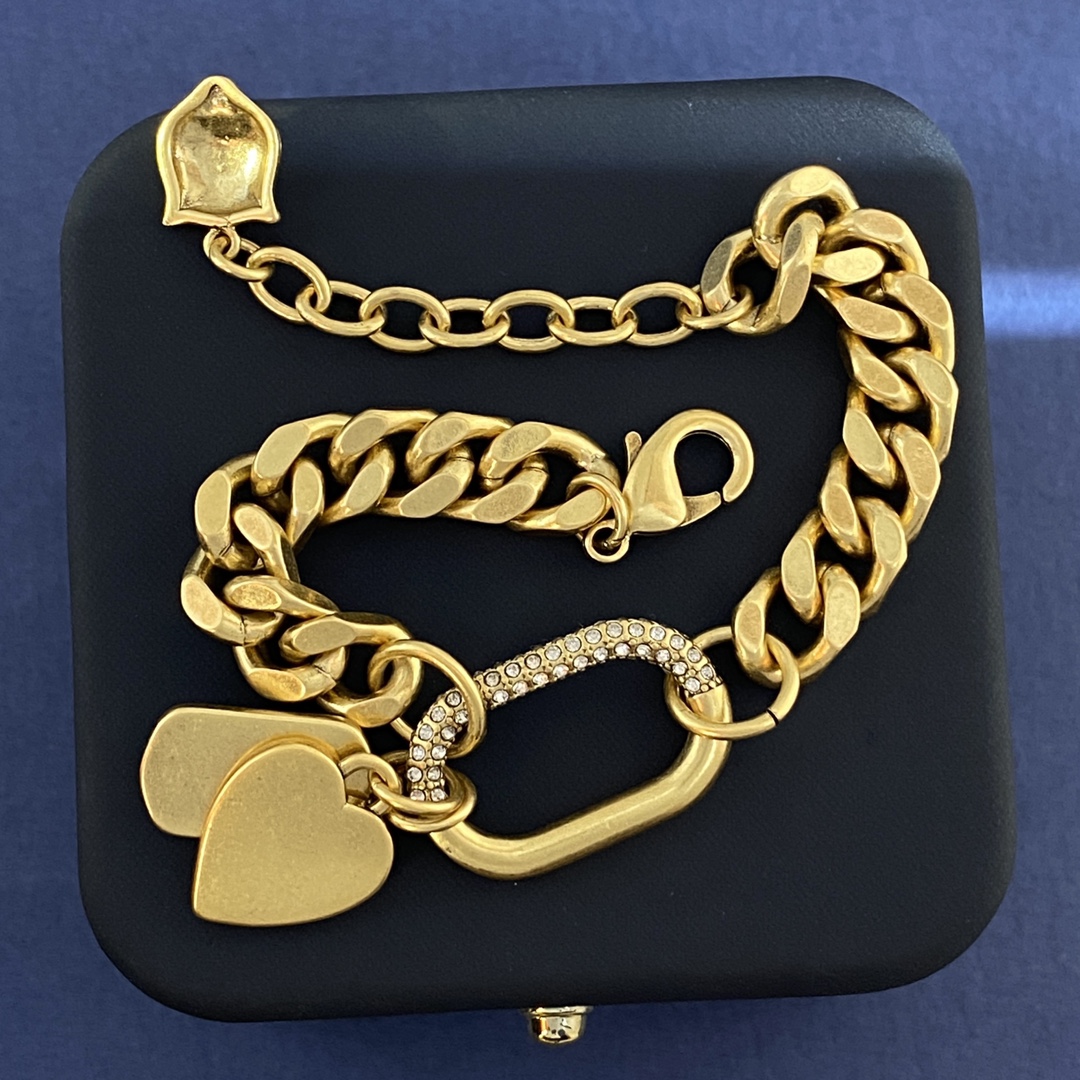 GGS052 Gucci trademark heart bracelet - ccjewelryacc