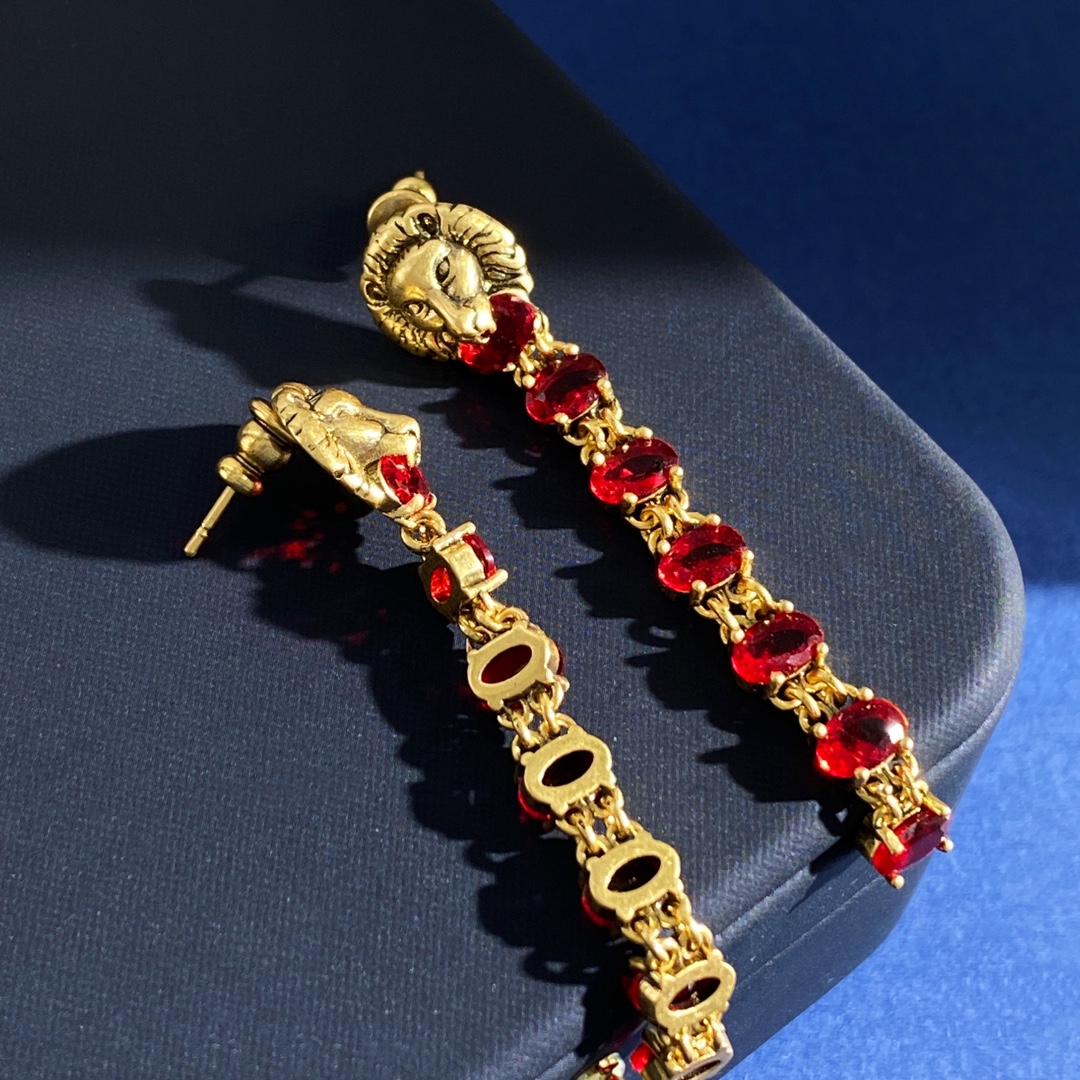 GGE135 Gucci lion head with Red crystal tassels earrings - ccjewelryacc